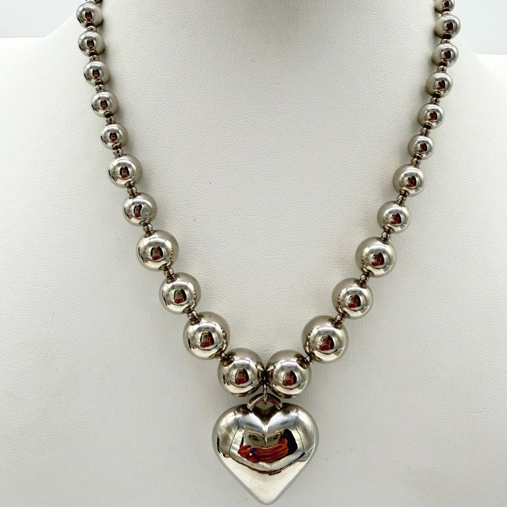 Silver Tone Graduated Bead Necklace with Puffy Heart Pendant Adjustable